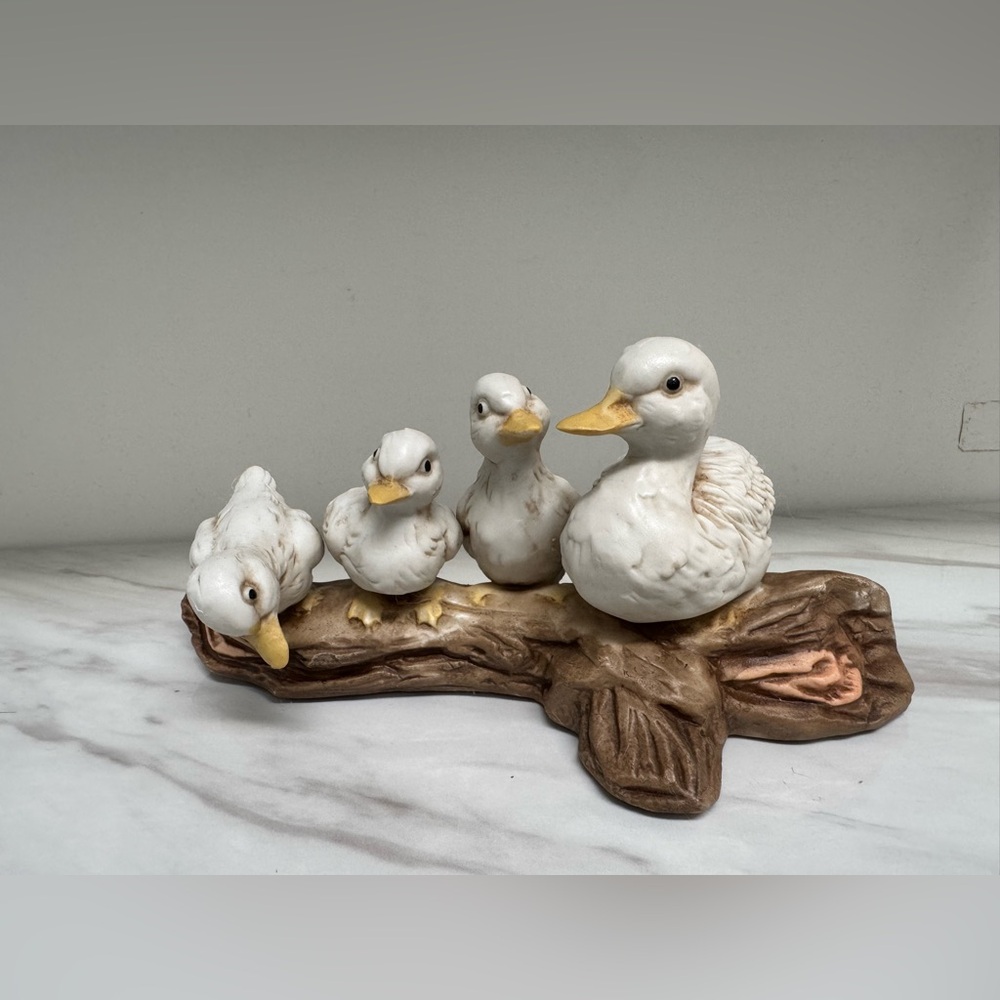 Vintage Porcelain Charming Duck Family Figurine.